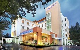 Urbanview Hotel Grand Malabar Bandung